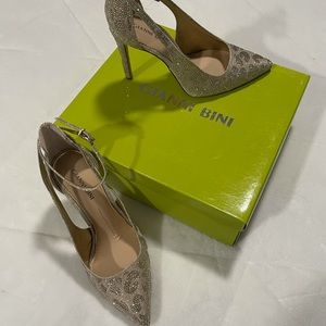 Gianni Bini, 7.5, Sexy Gold Heel